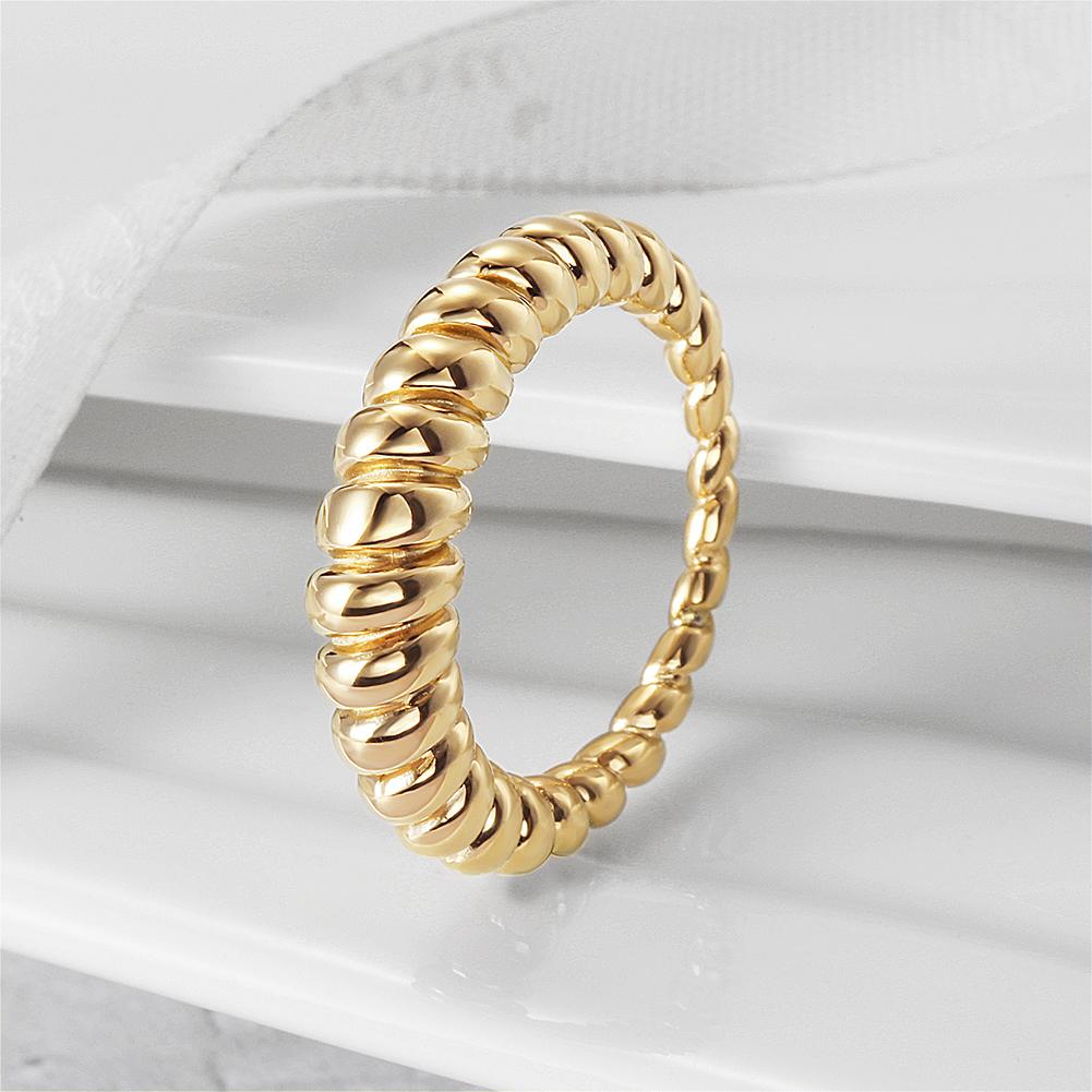 Ribbed Dome Ring