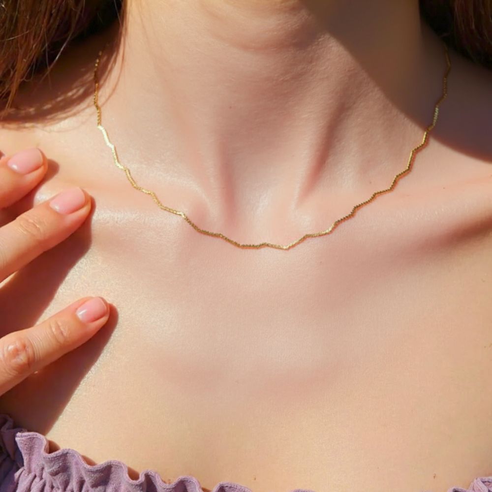 Gold Wave Choker Necklace