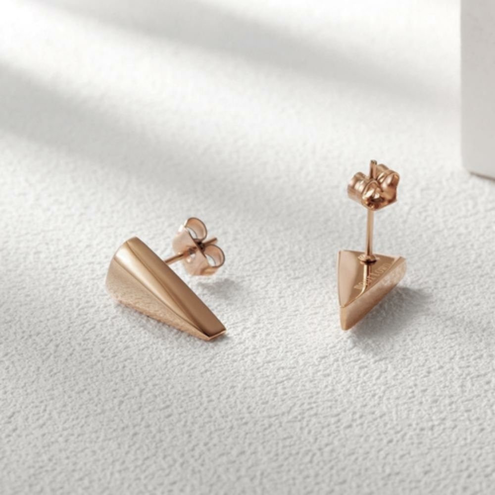 triangle shape rose gold stud earrings 